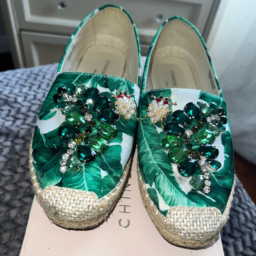 Chinese Laundry green espadrilles